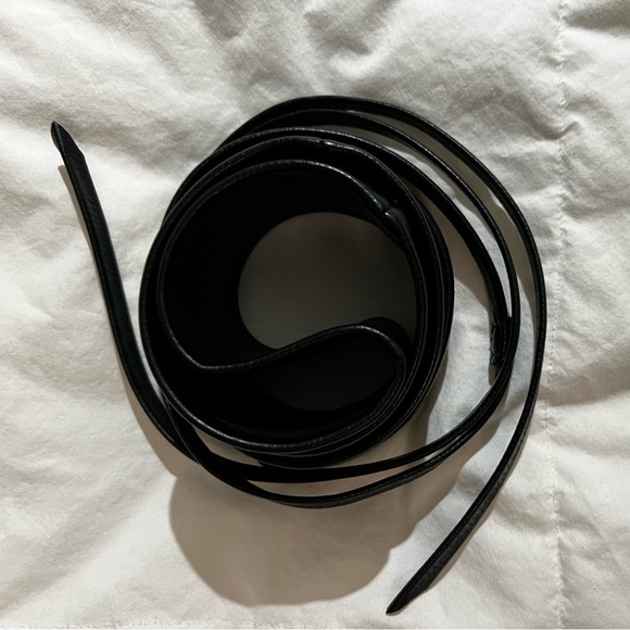 LeChateau faux leather wrap belt - Picture 3 of 6